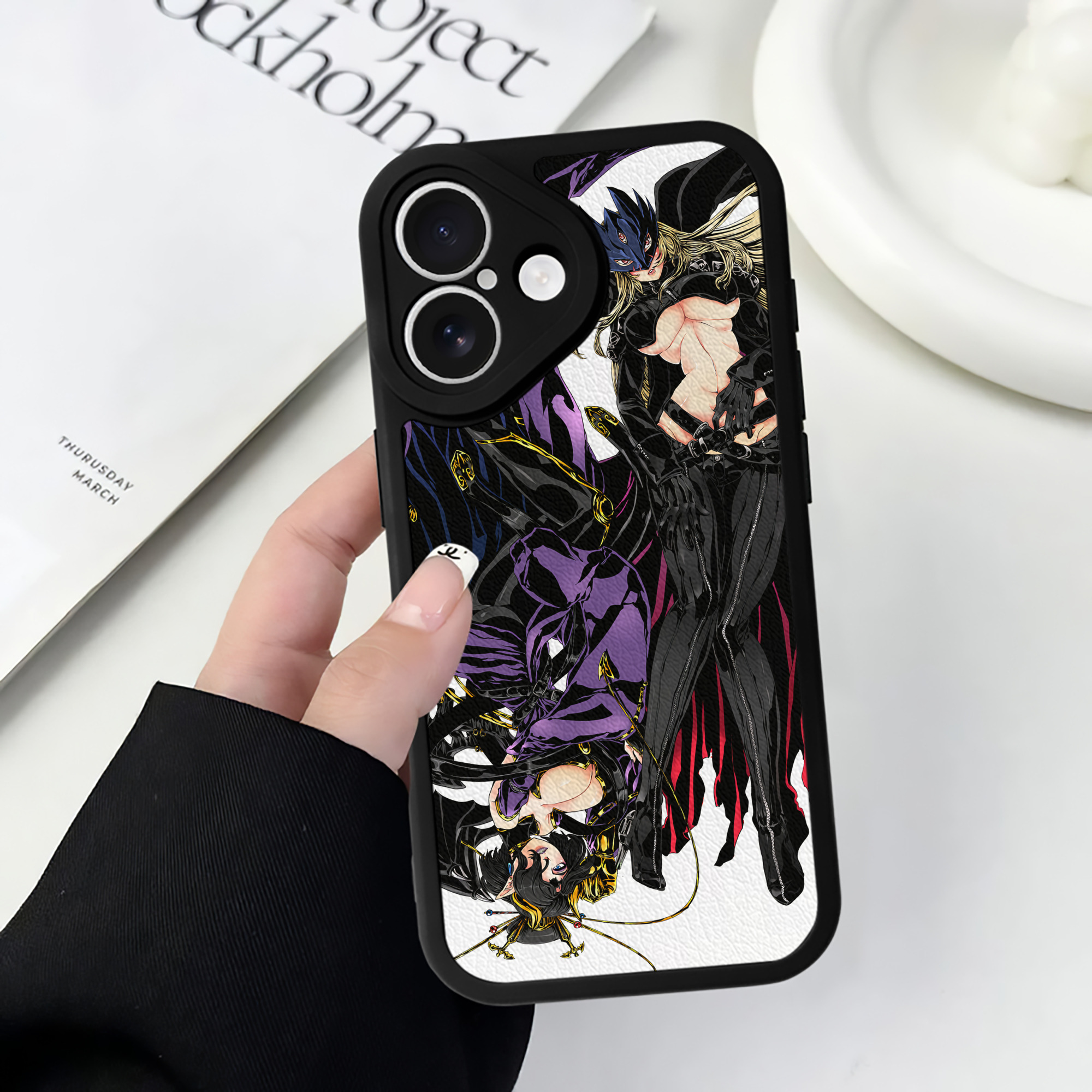 （画像用） Digimon デジタルモンスター/デジモン 【iPhone 16シリーズ対応】シリコンスマホケース（レザー調） 材質：シリコン